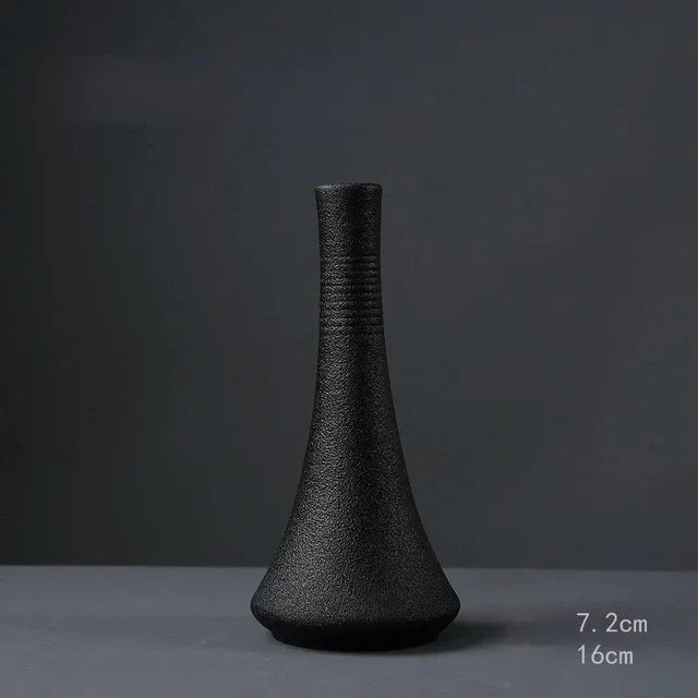 Black Ceramic Small Vase Home Decoration Crafts Tabletop Ornament Simplicity Japanese-style Decoration