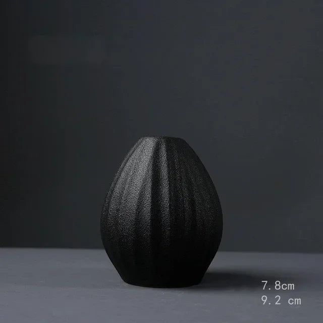 Black Ceramic Small Vase Home Decoration Crafts Tabletop Ornament Simplicity Japanese-style Decoration