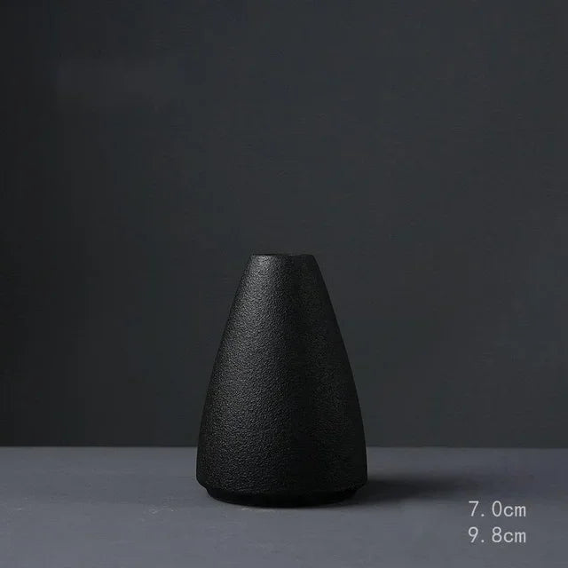 Black Ceramic Small Vase Home Decoration Crafts Tabletop Ornament Simplicity Japanese-style Decoration